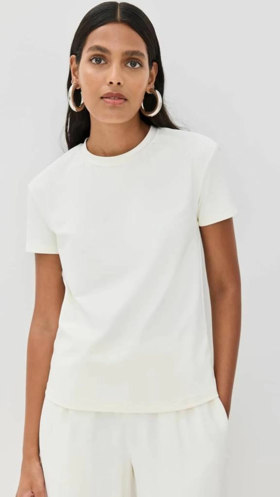 Lioness Women's Essential Crew Neck Loose Fit T-Shirt - Comfortable Casual Basic Tee