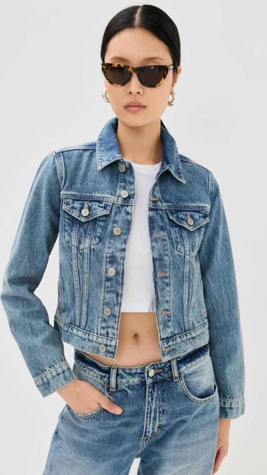 Good American Women's Distressed Denim Trucker Jacket - Vintage Fit Cropped Style