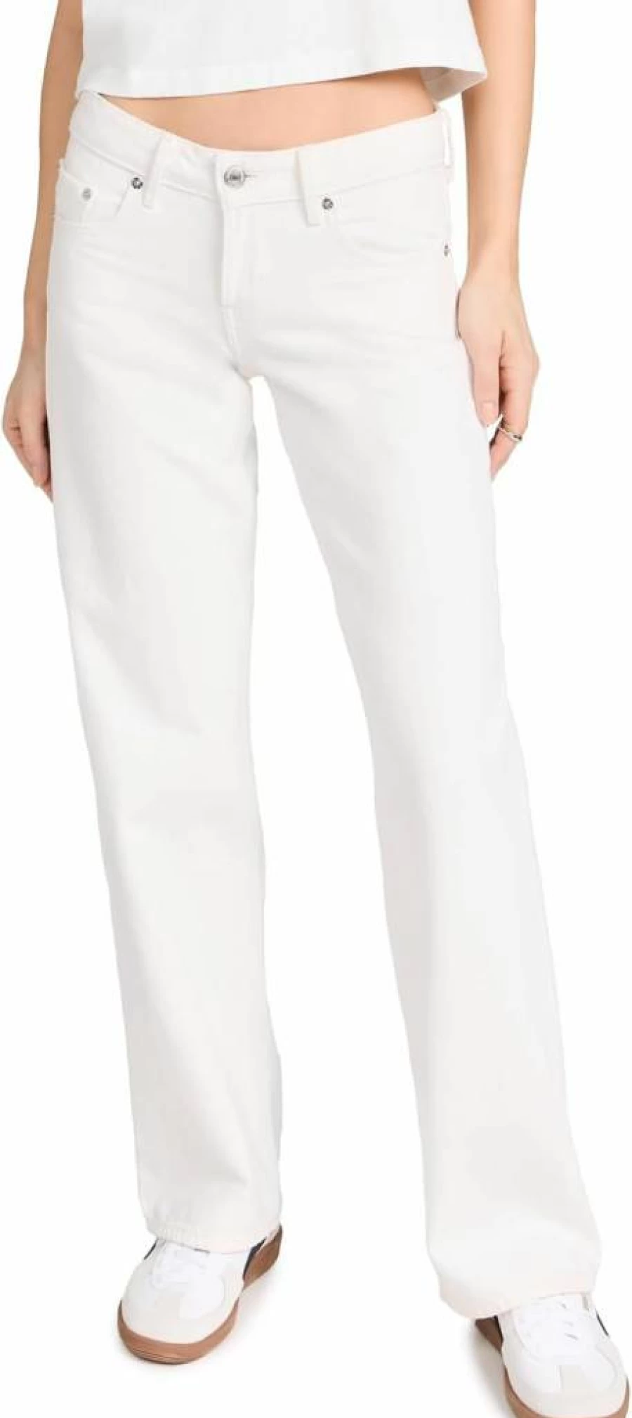 Levi's Women's Low Loose Fit Jeans - Classic Denim Pants for Casual Comfort