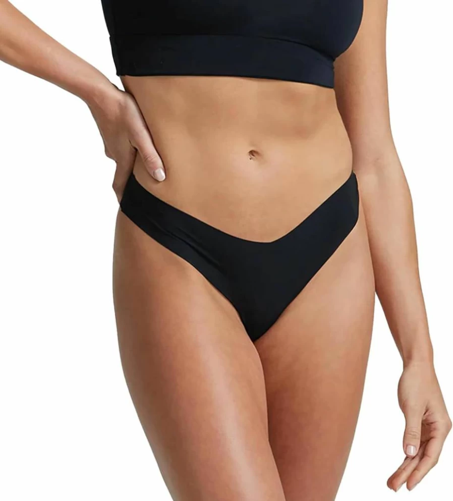 Commando Classic Seamless Thong 3-Pack - No Show Underwear with Lay-Flat Edges, Machine Washable Comfort Thongs