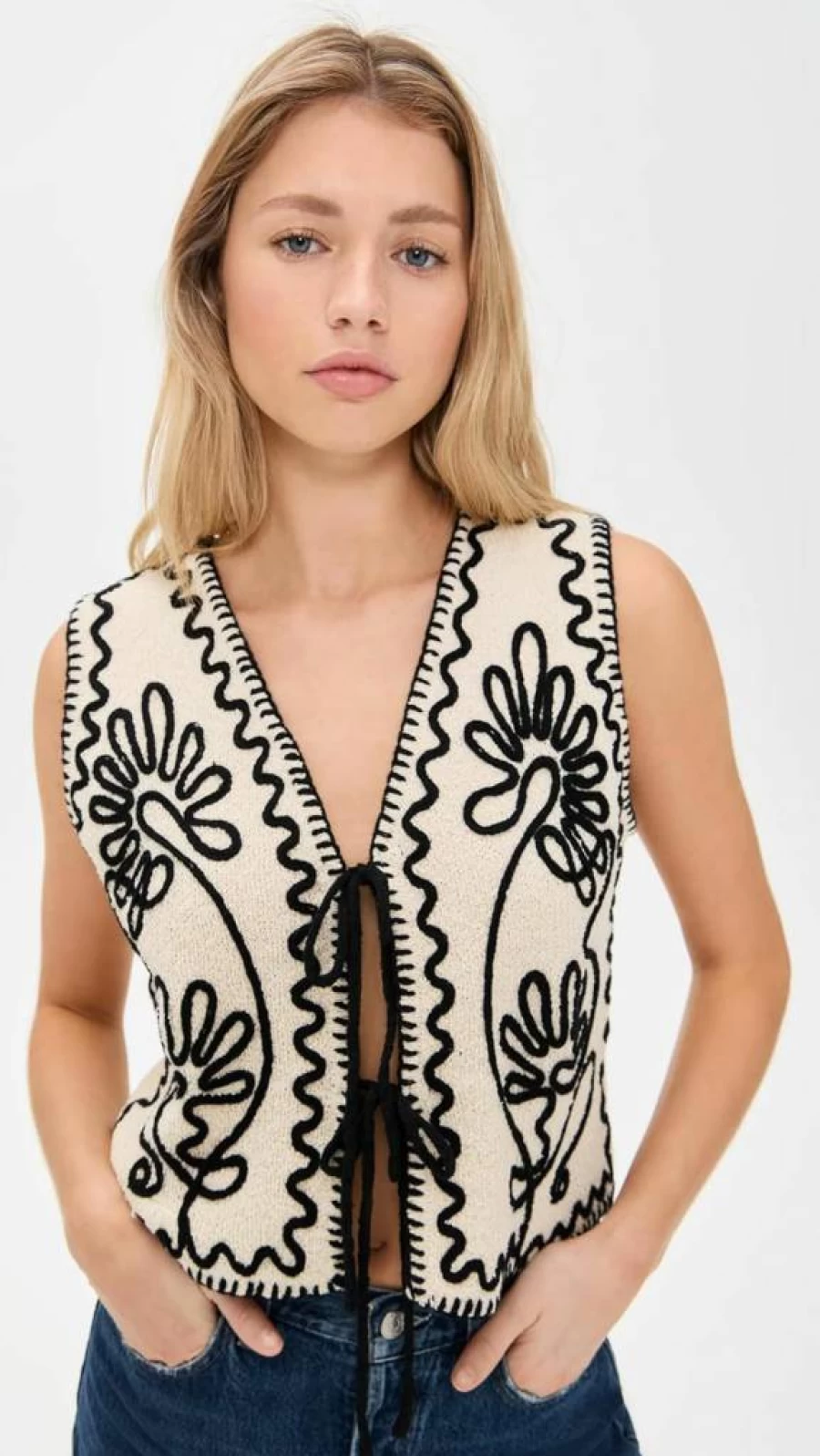 Line & Dot Women's Maris Vest - Stylish Casual Sleeveless Top for Everyday Wear