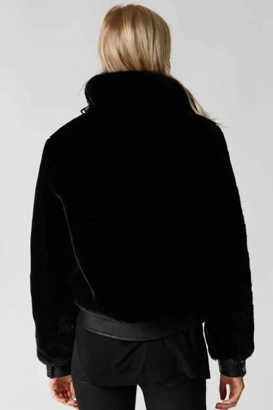 BLANKNYC Women's Faux Fur Jacket - Stylish Winter Coat Outerwear for Women