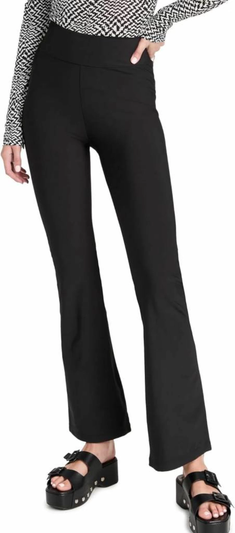 Plush Women's Fleece-Lined Flare Leggings - Soft Winter Thermal Bootcut Yoga Pants for Women