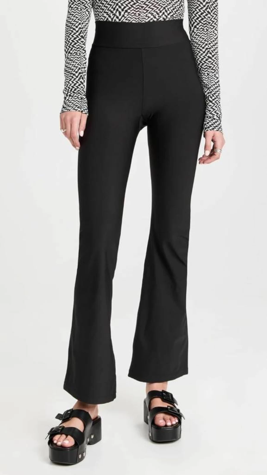 Plush Women's Fleece-Lined Flare Leggings - Soft Winter Thermal Bootcut Yoga Pants for Women
