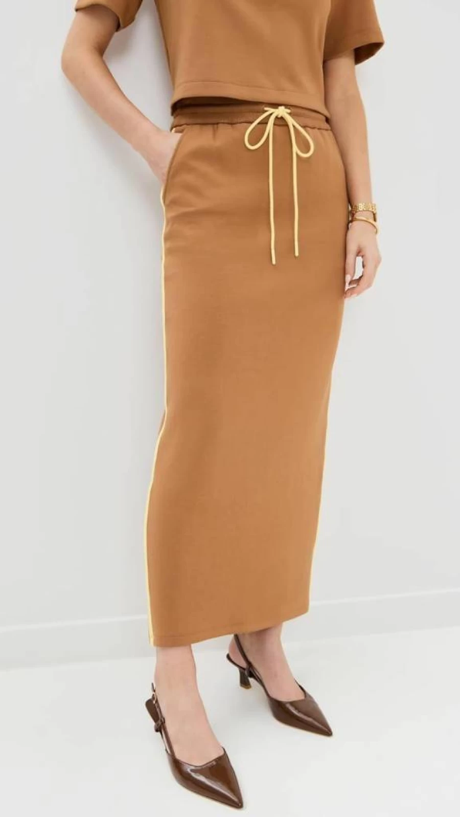 LE BOP Women's Kate Skirt - Stylish High-Waisted Flared Midi Skirt for Women